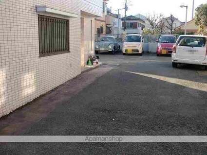 東京都三鷹市井口５丁目[3DK/52.8m2]の駐車場