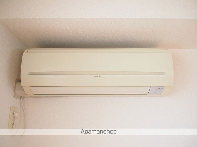 プラードIIIの内装写真