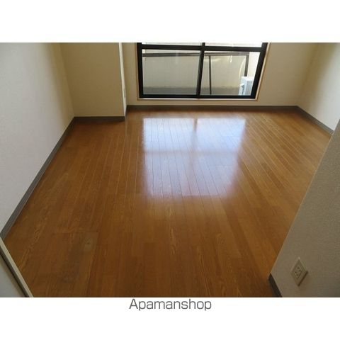 プリマヴェーラ問屋町の内装写真