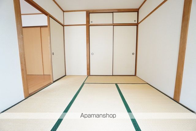 シャトルタカノの内装写真