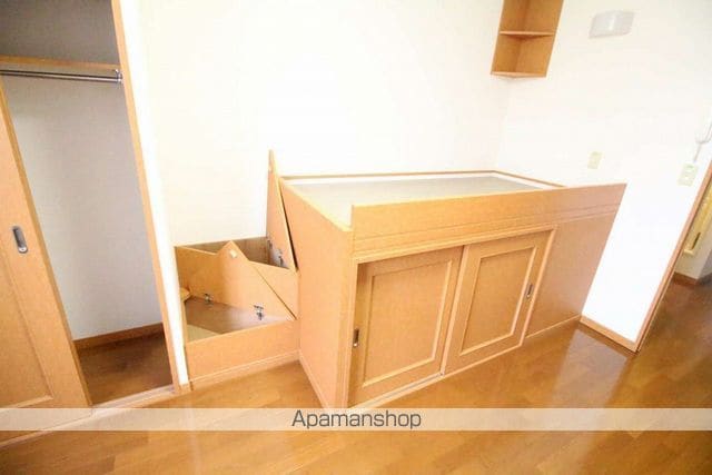 レオパレスフローラ湯築の内装写真