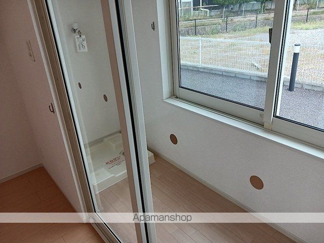 ジュラフ Bの内装写真