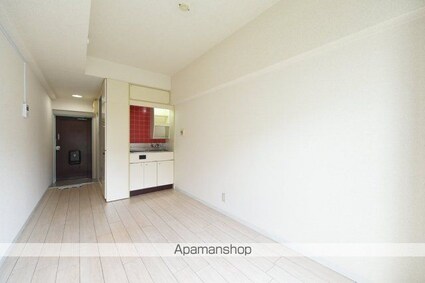 ハイシティ高田馬場[1R/15.55m2]のリビング・居間3