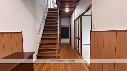 国分寺町福家貸家[4DK/94.43m2]の玄関