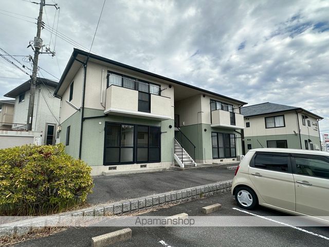コスモヒルズD棟の外観写真