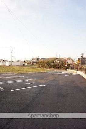 エクセラン元山[1LDK/48.65m2]の駐車場