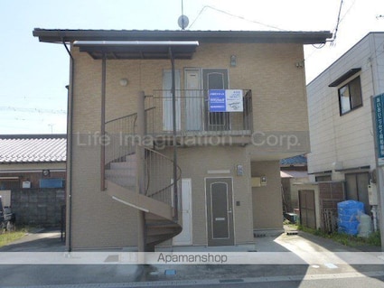 山田ハイツ[1DK/40m2]のエントランス1