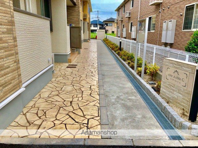 コータ・コート Gの玄関写真