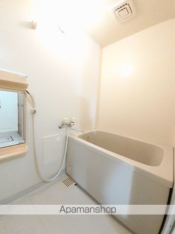 シャンゼリゼ弐番館の内装写真