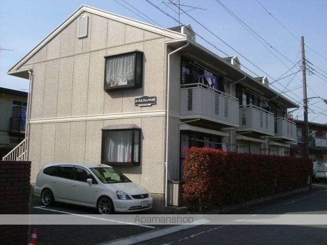 オークスアレイ矢部の玄関写真