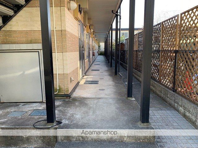 レオパレスグリーンハートの玄関写真