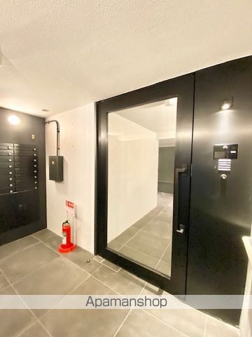 ラクラス中野弥生町の玄関写真