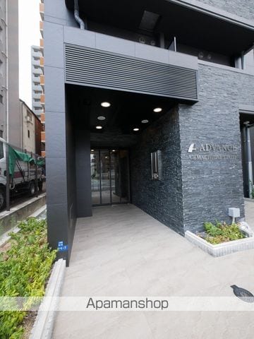 アドバンス上町台シュタットの玄関写真