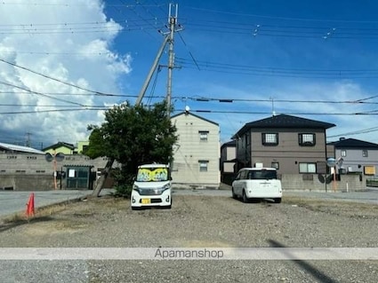 滋賀県長浜市小堀町[2K/37.81m2]の駐車場