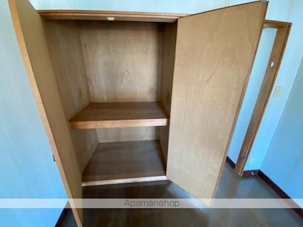 ドルフィン西宝町[1K/21.21m2]の収納