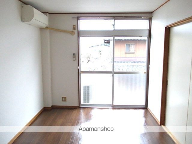 アーバンハイツ那加B棟の内装写真