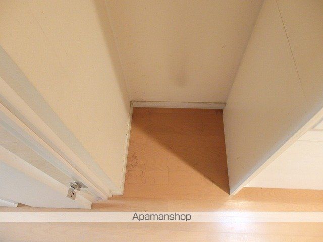 COMPARTMENT環状通の内装写真