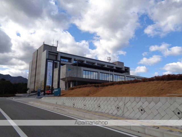 和歌山県海南市重根[1R/45.8m2]の周辺3