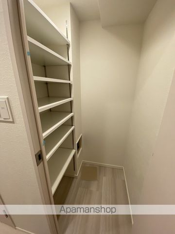 スプランディッド上本町WESTの内装写真