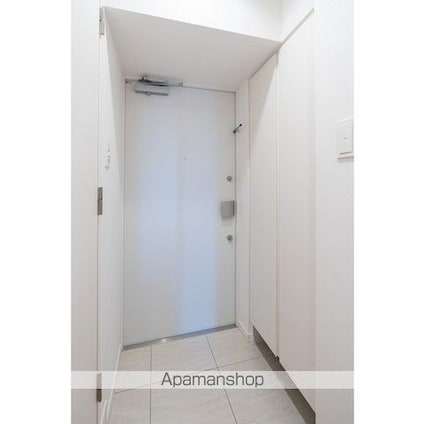 コンフォリア・リヴ新中野ＳＯＵＴＨ[1DK/25.72m2]の玄関