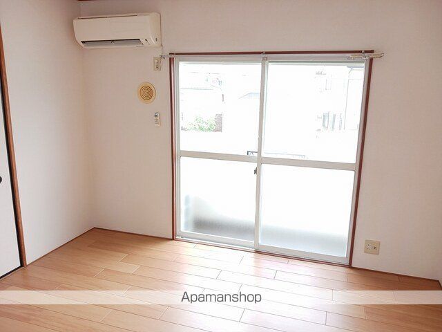 プラドールの内装写真