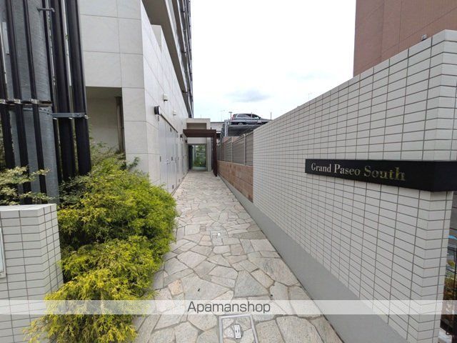 GRANDPASEO SOUTHの玄関写真