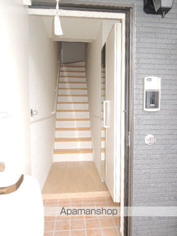 キャトル セゾンIIIの玄関写真