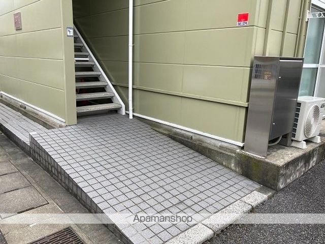 レオパレスエスペランサの玄関写真