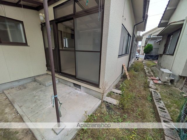 可部線 安芸長束駅 徒歩8分 2階建 築43年の玄関写真