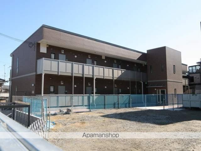 アンプルール クラージュコリーヌシャンIIの玄関写真