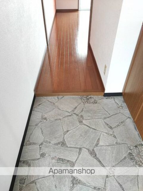 和歌山県和歌山市市小路[1R/24.57m2]の玄関