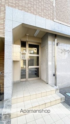 岡山県岡山市北区大供２丁目[1LDK/44.33m2]のエントランス