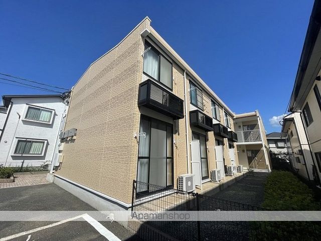 レオパレスCamelliaの玄関写真
