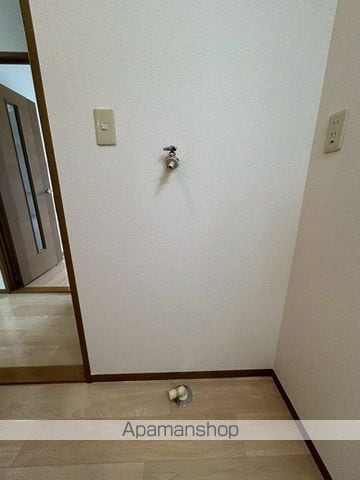 ハイカムール白銀A棟の内装写真