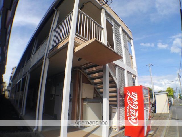 レオパレスKaratachiの外観写真
