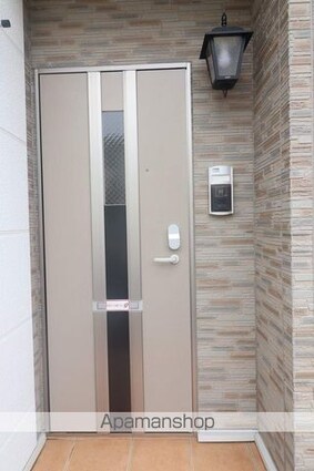 ペニー　ロイヤル[1LDK/37.13m2]のエントランス