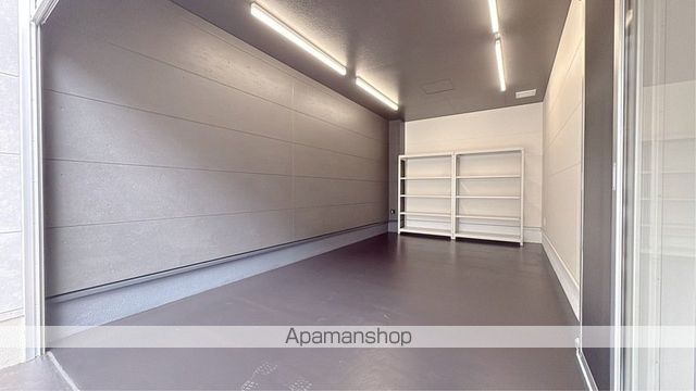 ONE GARAGE NAGAOKAの内装写真