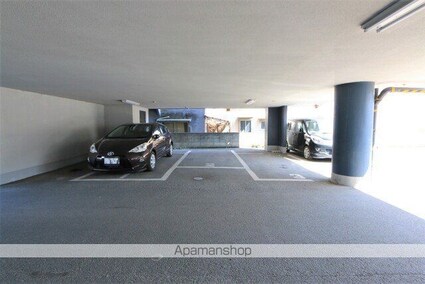 ピカデリーサーカス７ラックⅡ[2DK/46.7m2]の駐車場4