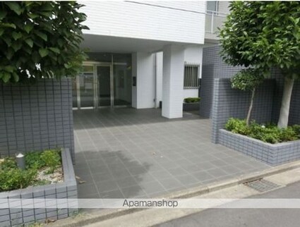 アンビックスつつじヶ丘　Ａ棟[1K/24.3m2]のエントランス