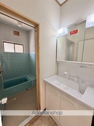岩出市 2階建 築51年の内装写真