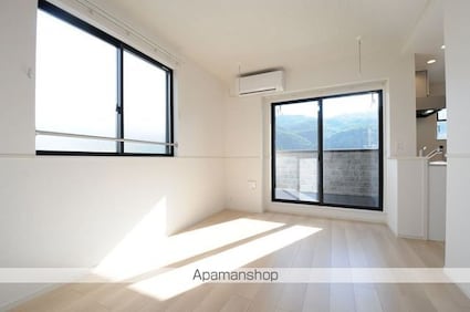 フィールドヒル　茅野[1LDK/43.9m2]のリビング・居間