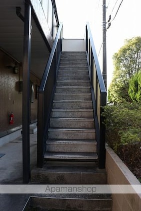 エステート三成Ｂ[2DK/40.92m2]のエントランス1