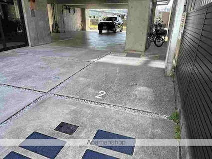 唐人荘[2LDK/56m2]の駐車場