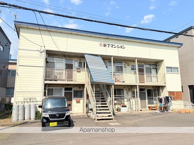 第7丸長マンションの外観写真