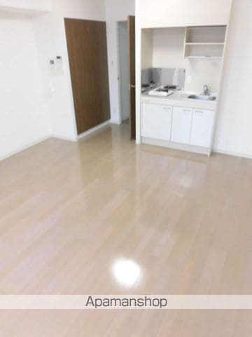 ELEVEHIGASHITEMMAの内装写真