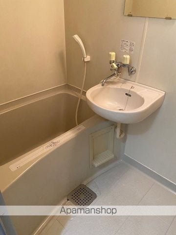 クレスト325の内装写真