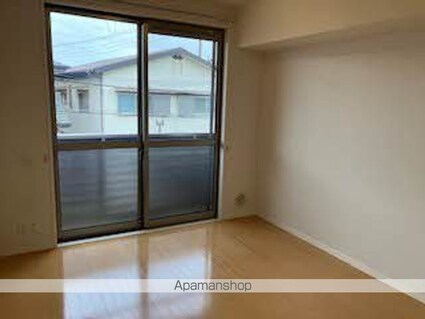 和歌山県和歌山市榎原[2LDK/62.85m2]のリビング・居間1