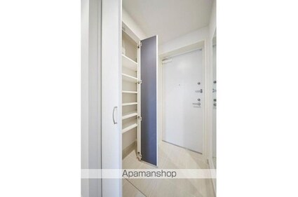 Ｋｕｋａｉ　Ｔｅｒｒａｃｅ　茗荷谷（クーカイ・テラス茗荷谷）[1LDK/40.94m2]の収納2