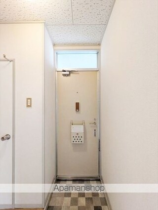 コーポ岡部　Ｂ棟[3K/41.77m2]の玄関