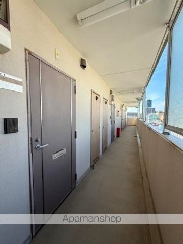 ライフコア駅南の玄関写真